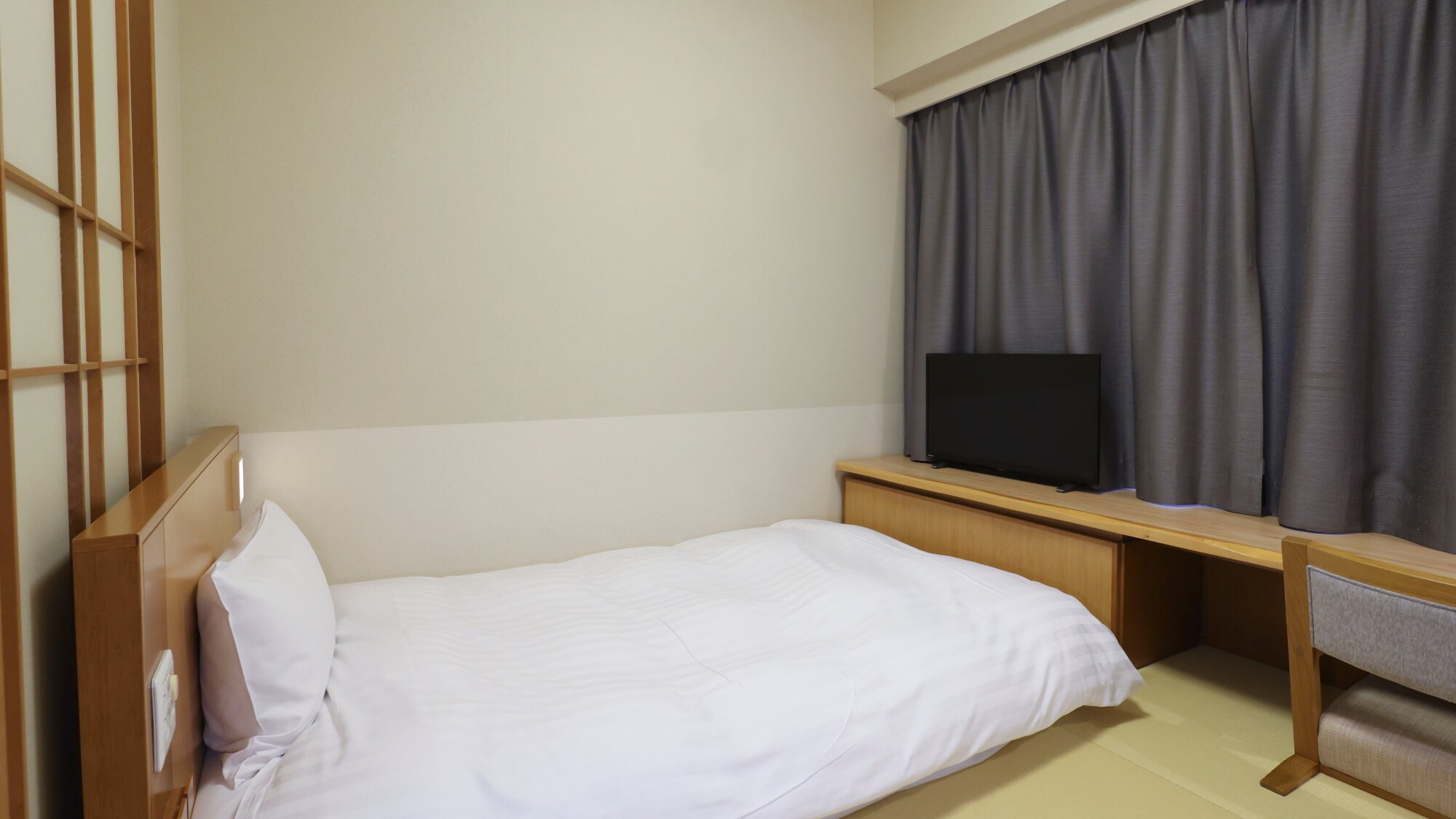 ■Japanese-style single room [Non-smoking] Bed size: 110cm x 195cm 1 low bed + 1 futon ◆15.0㎡