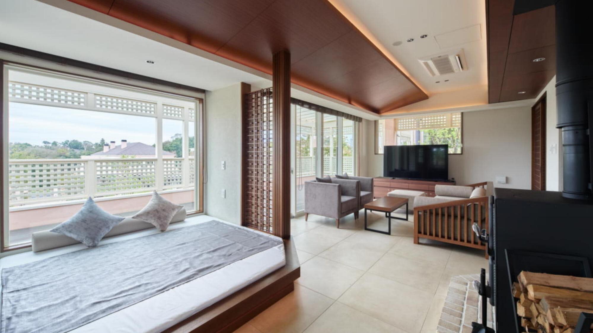 [Deluxe Suite 121 square meters] Guest room image
