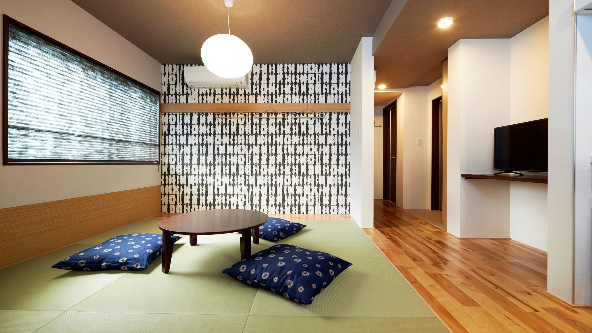 Japanese-style room type (tatami)