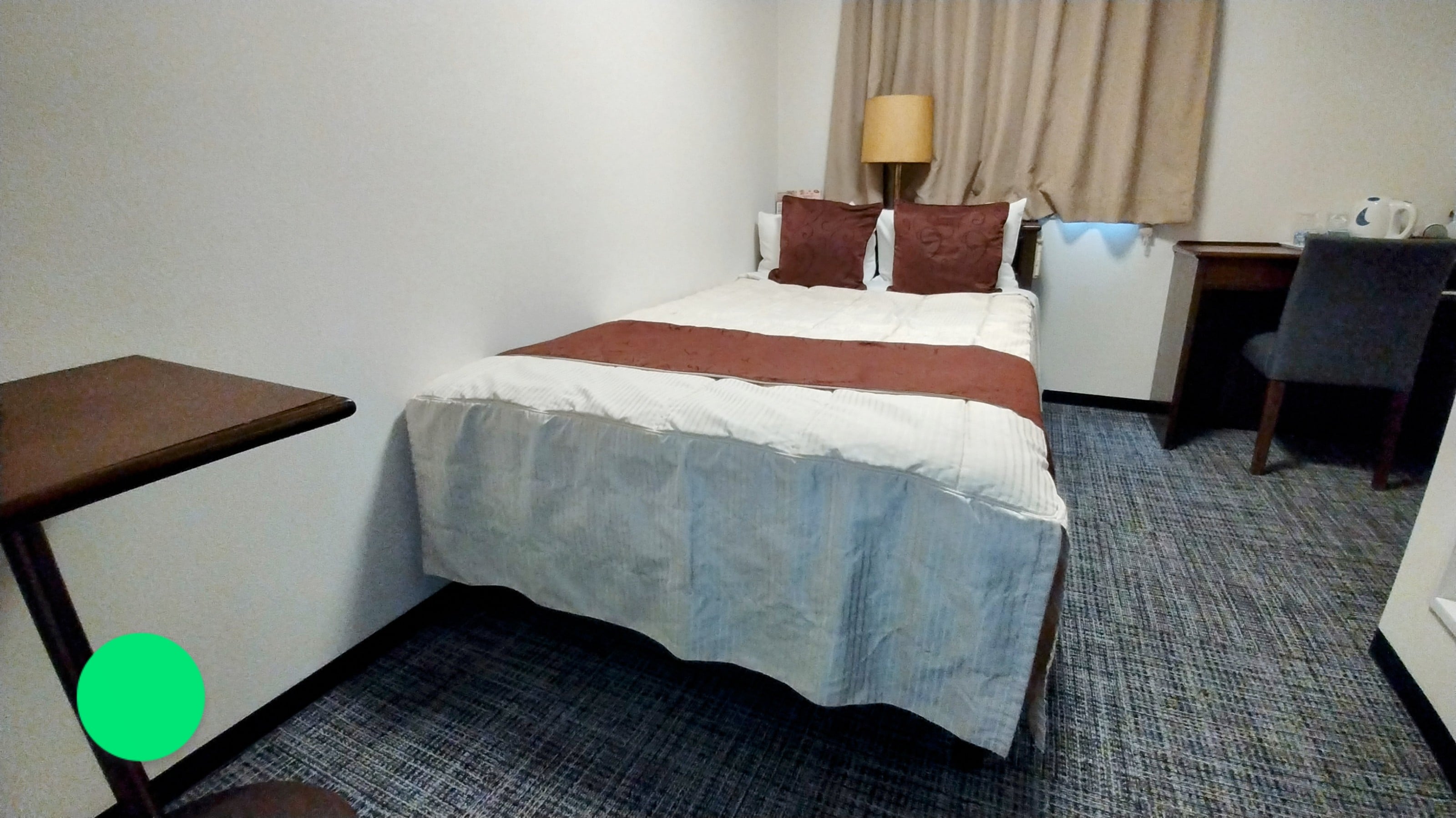 ห้องเซมิดับเบิ้ล (120ซม. x 1 เตียง) 11 ตรม.