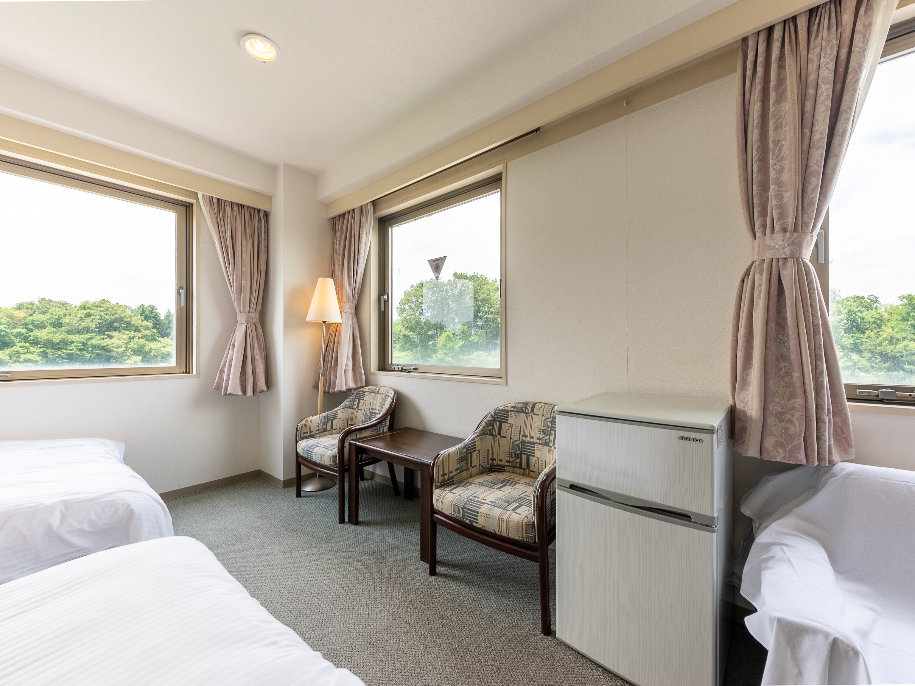 Twin Deluxe Room
