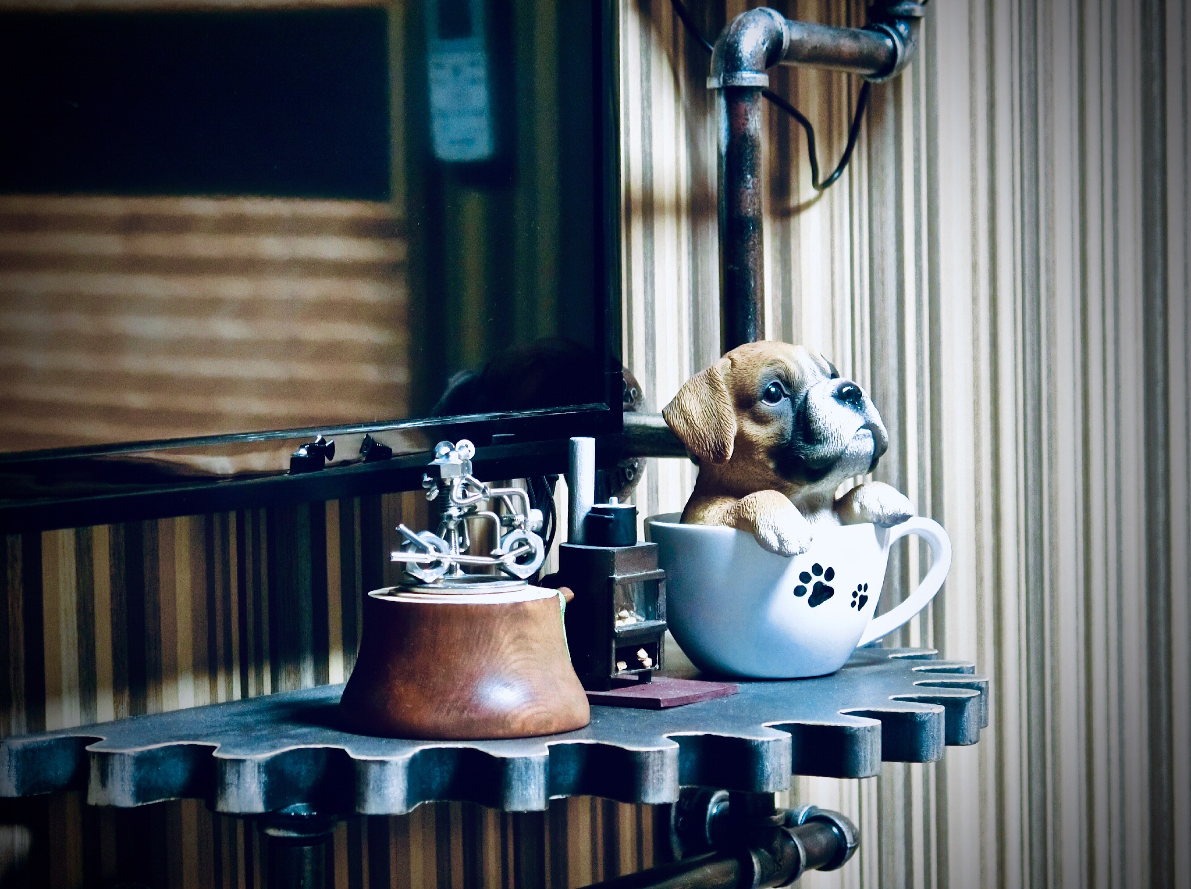 "Ruri-Ma: Room 202" Industrial interior
