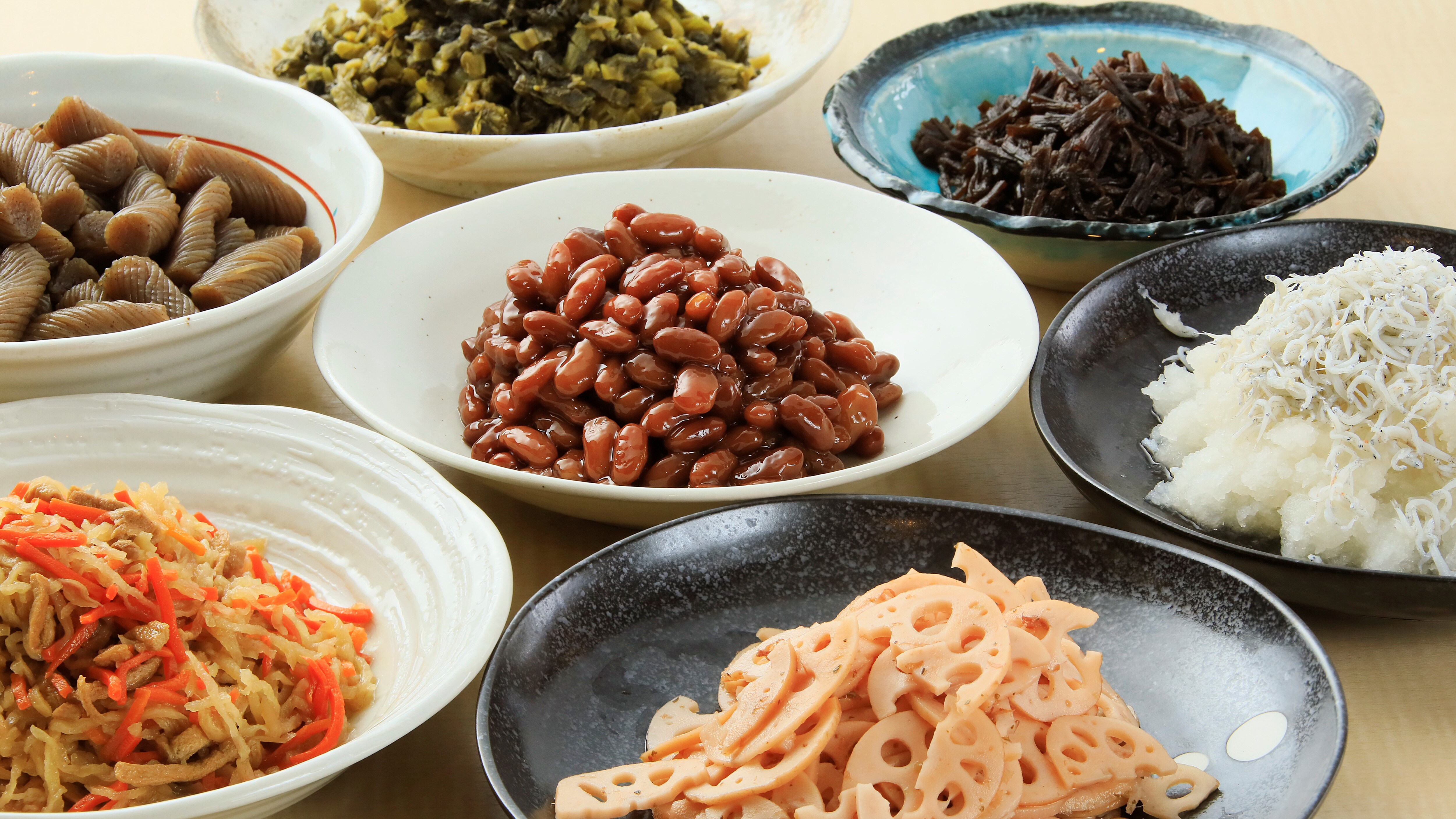 건강에 좋은 반찬도 준비하고 있습니다!