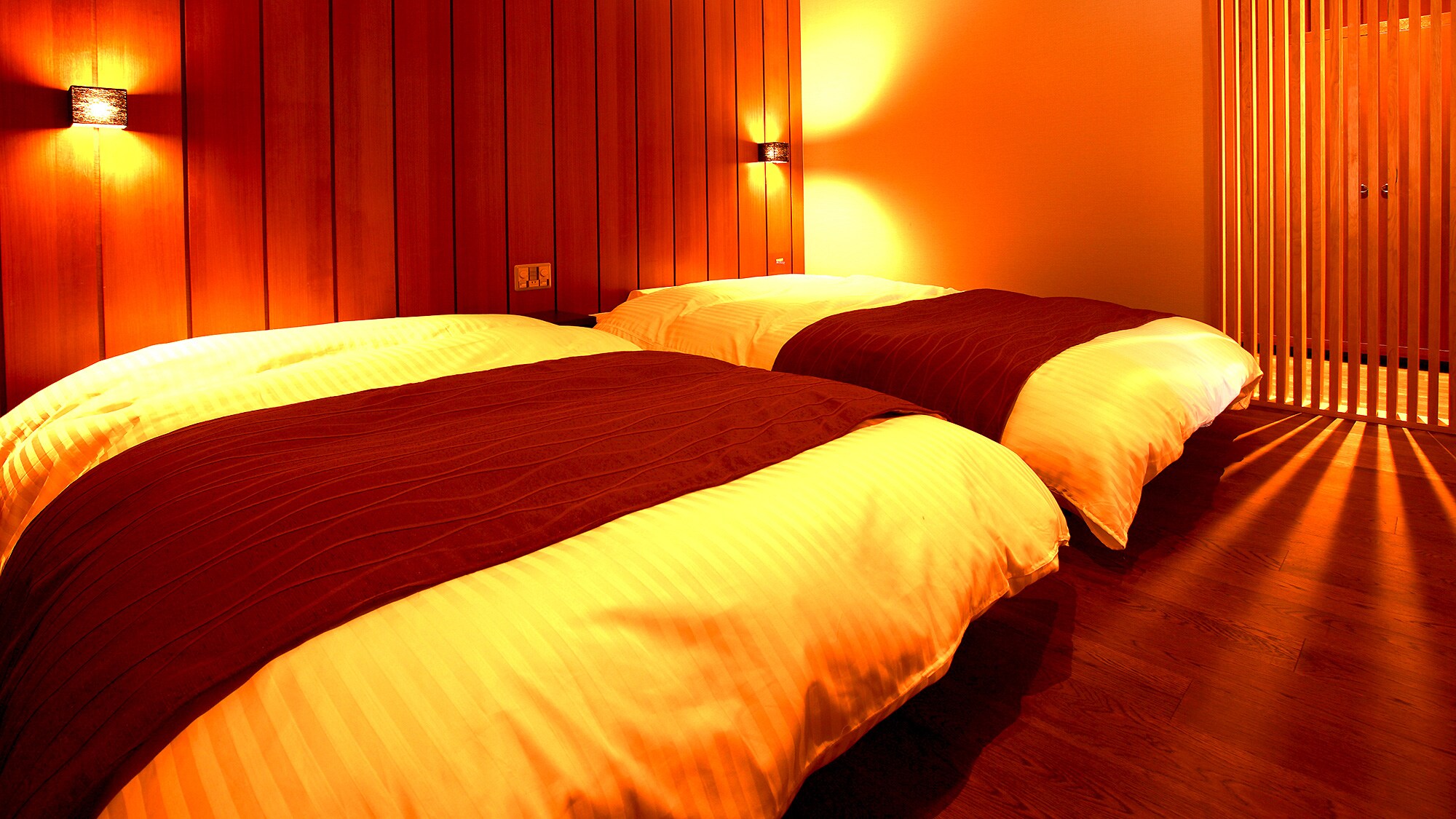 3F: Guest rooms with open-air baths (with private shower booths)