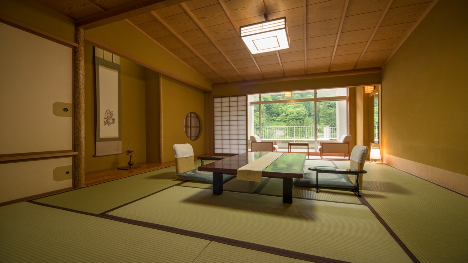 [General room] <Japanese style room 8-10 tatami mats>
