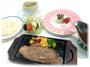 Bữa ăn theo kiểu phương Tây