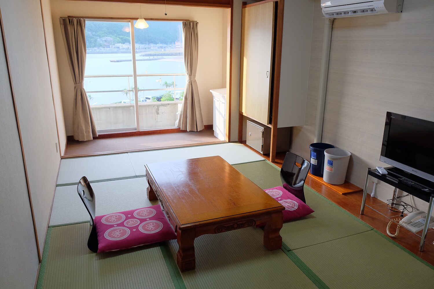 7.5 tatami Japanese-style room