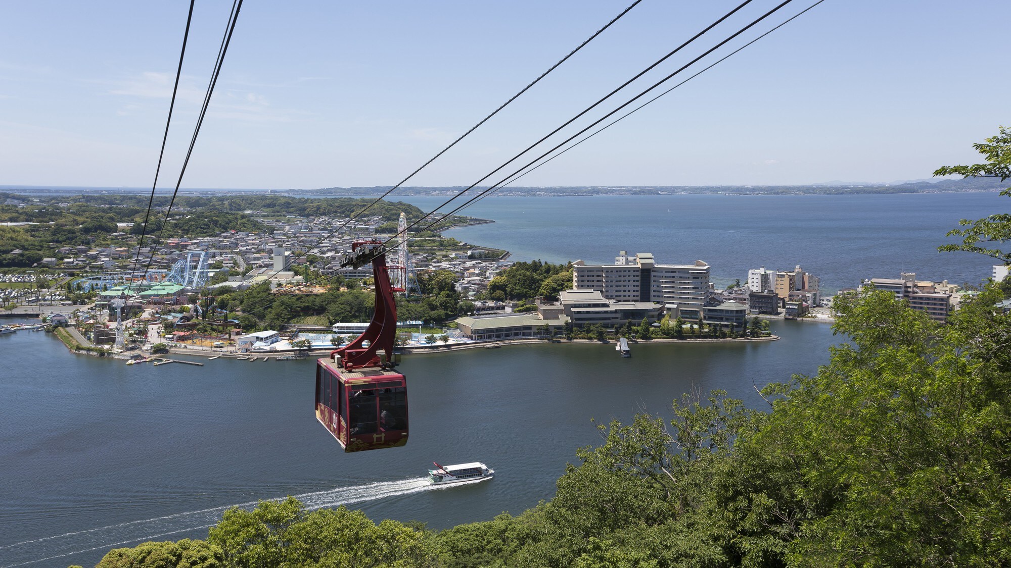 ● Kanzanji Ropeway: We will give you a discount ticket at the front desk.