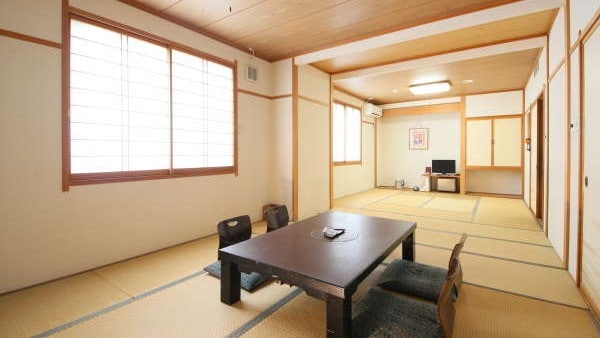 A spacious Japanese-style room for groups of 20 tatami mats.