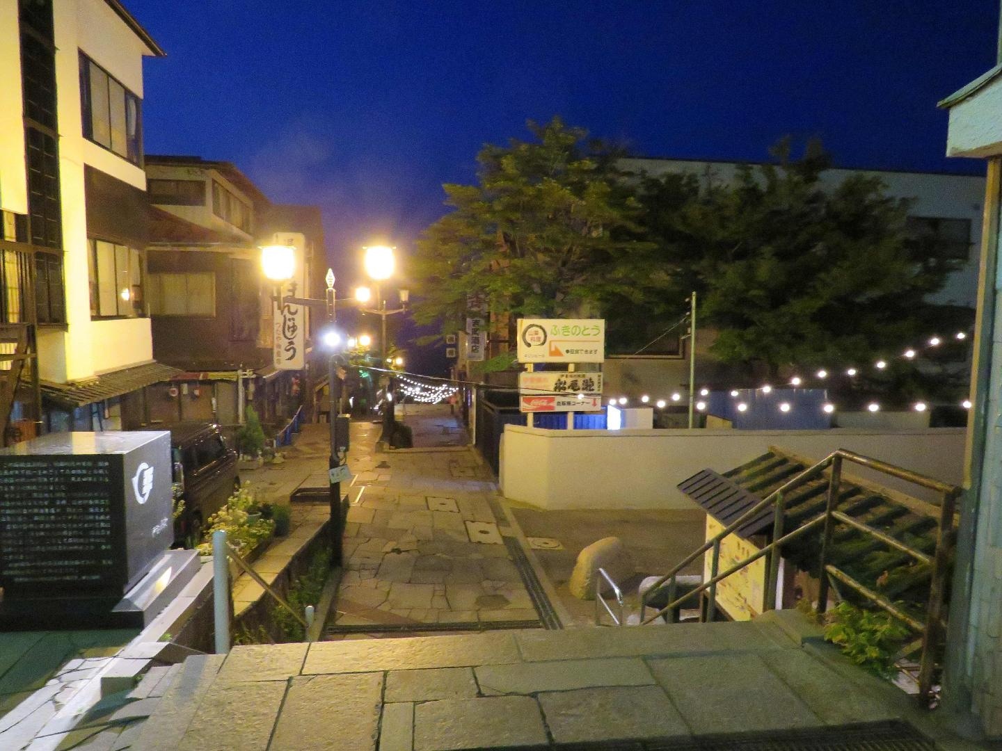 夜の石段街.JPG