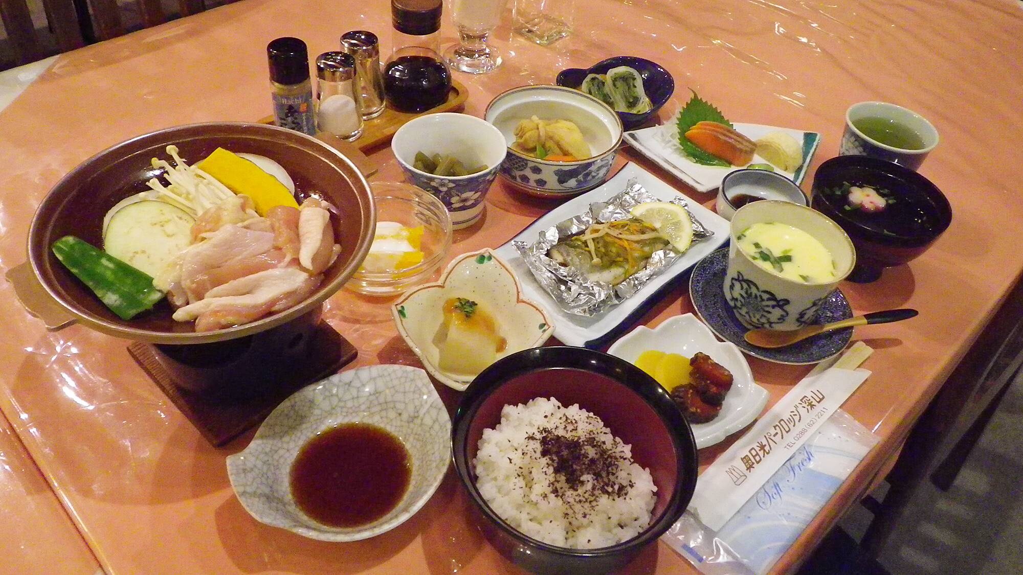 *Contoh makan malam/penuh dengan hasil bumi musiman! Ini adalah makan malam yang dibanggakan pemiliknya, dibuat dengan menggunakan banyak bahan musiman!