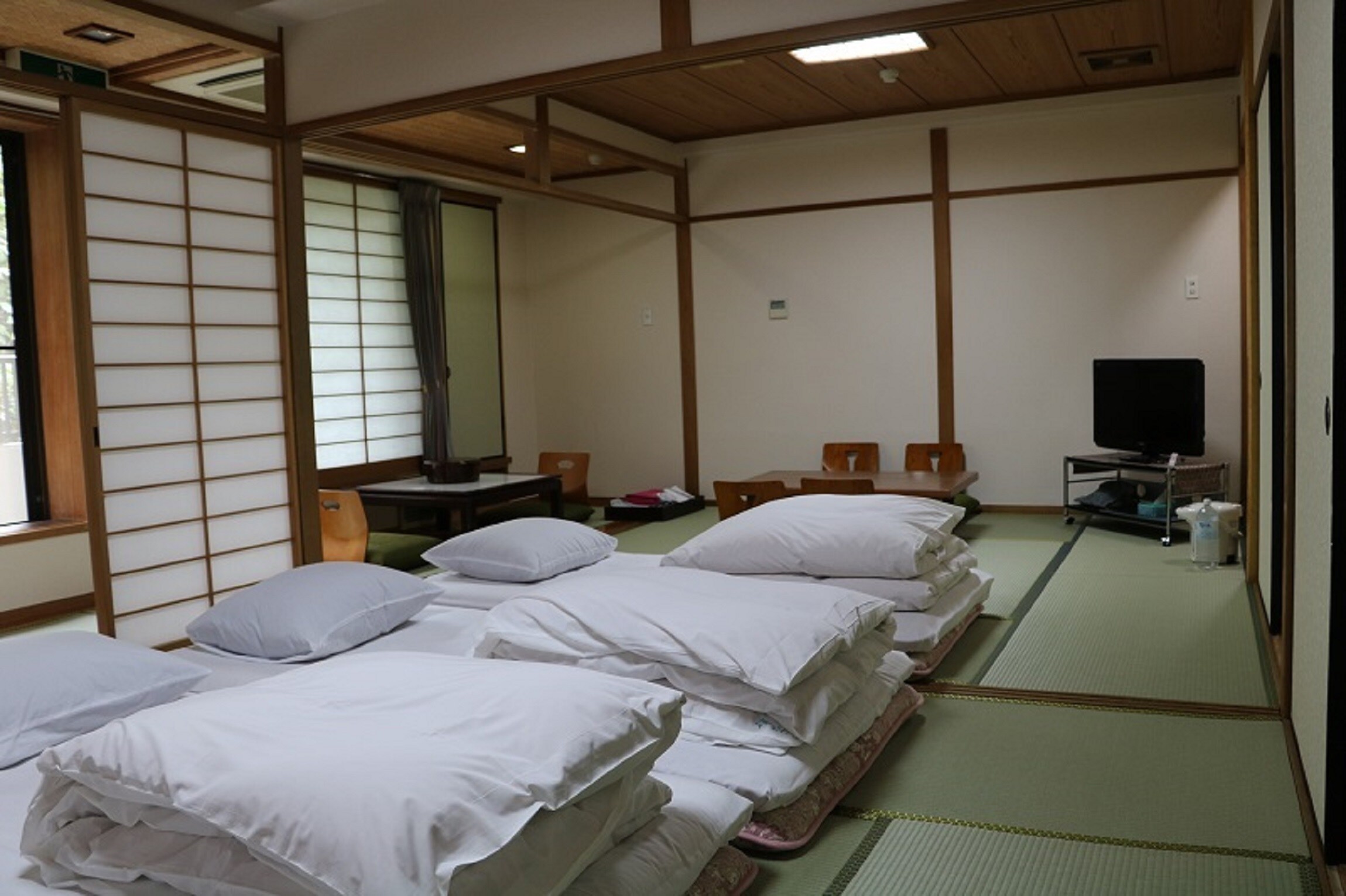 Japanese-style room 20 tatami mat room