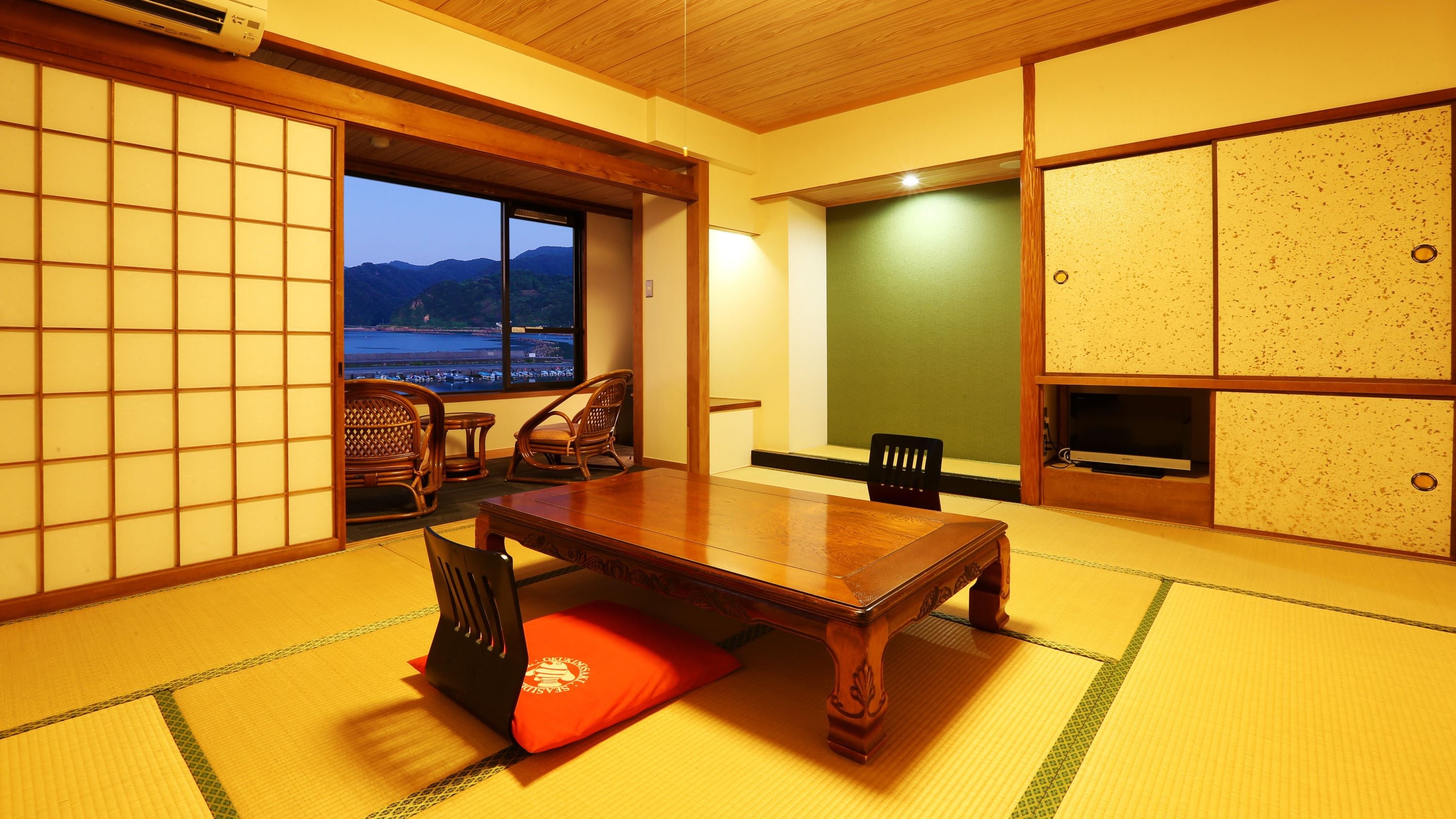 [Phòng kiểu Nhật 10 chiếu tatami hướng biển] *Được phép hút thuốc