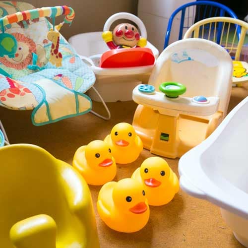 Moms and dads can rest assured that we have prepared some items for children that will tickle your baby's fancy. This will help ease any worries you may have about going to the hot springs!
