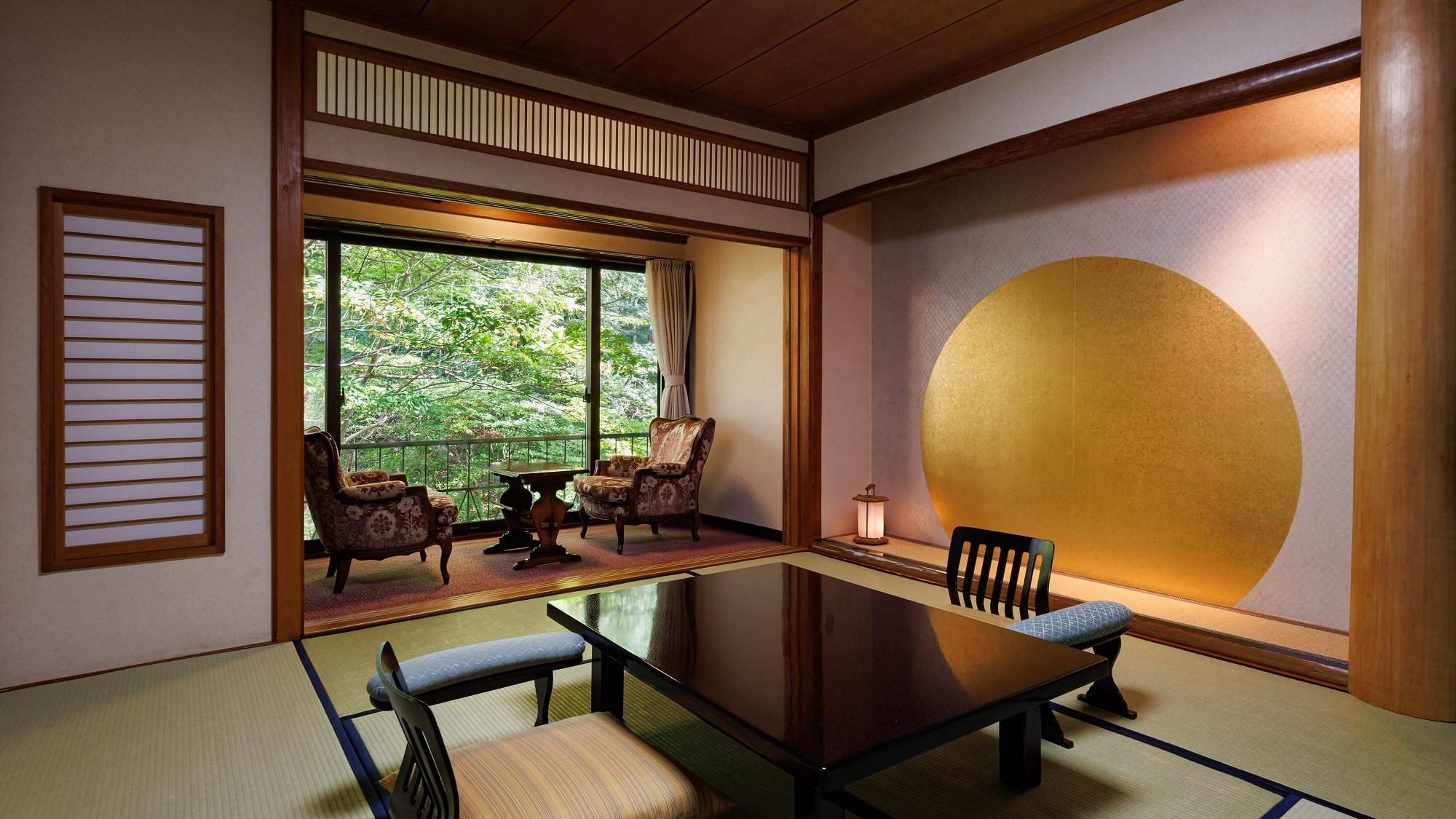 ■ [Suigetsu] Main building Japanese-style room 10 tatami mats + wide veranda / View of the Japanese garden reflecting the four seasons