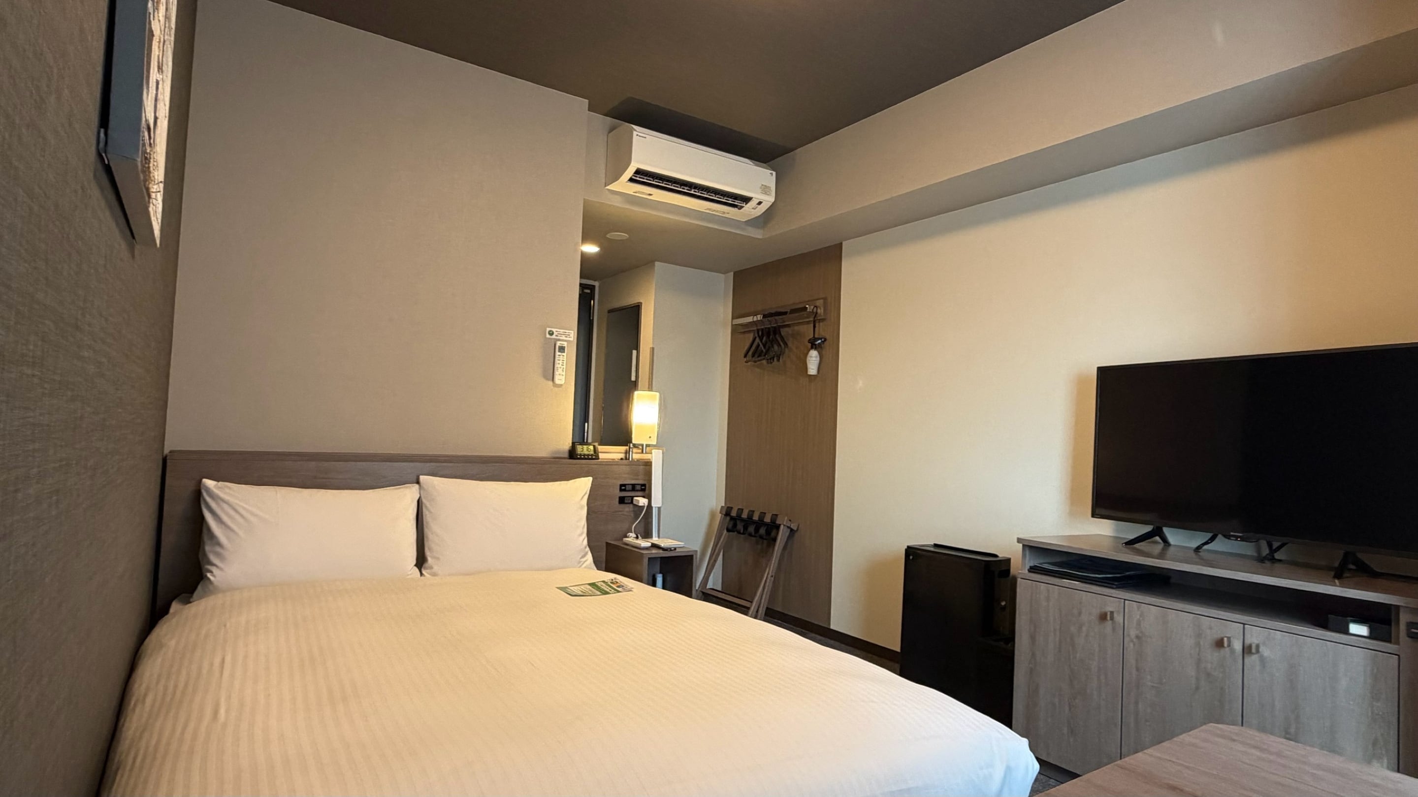 Semi-double room