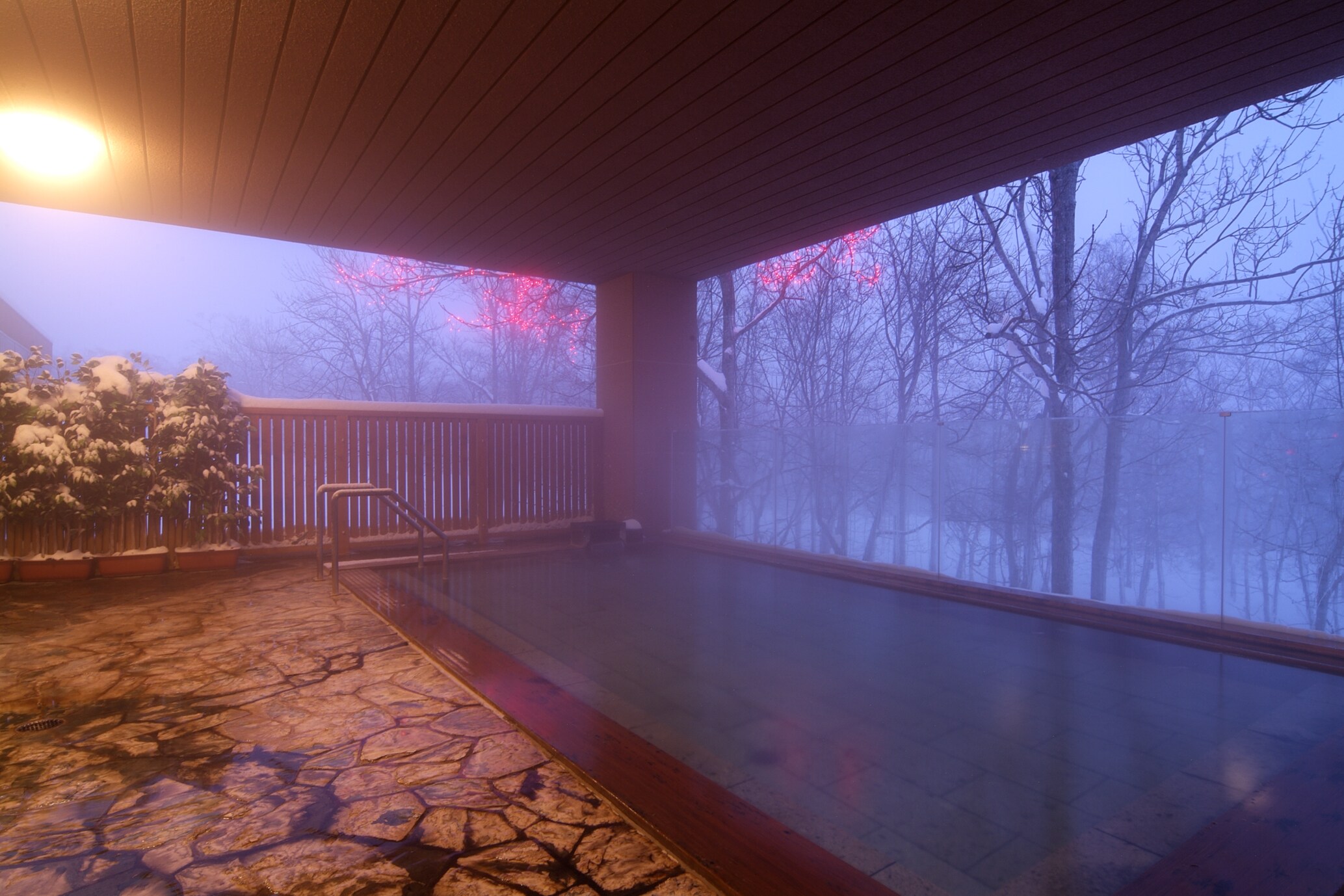 Open-air bath [for inn coo pickup frame]