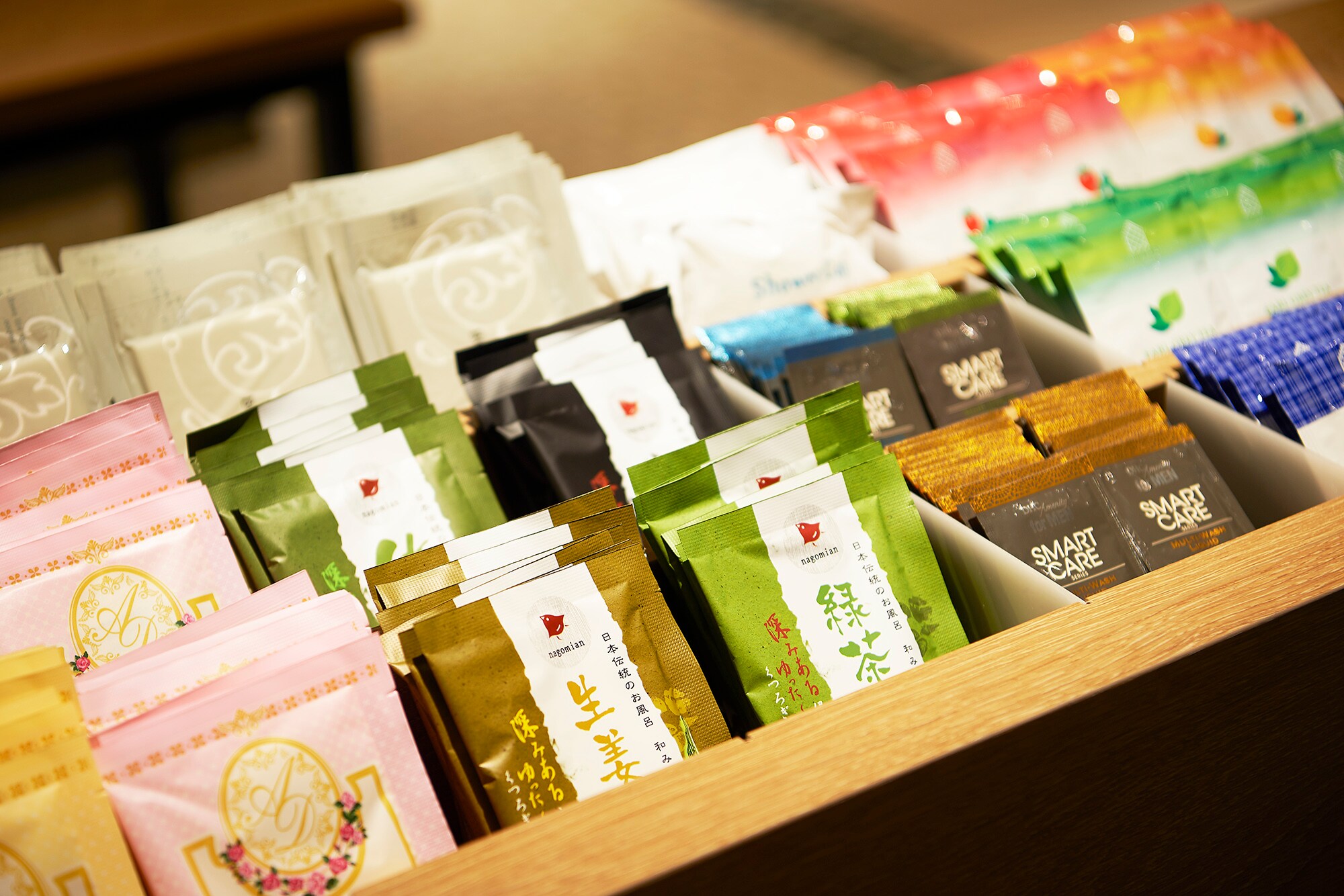 Fasilitas gratis tersedia di lobi lantai 5.