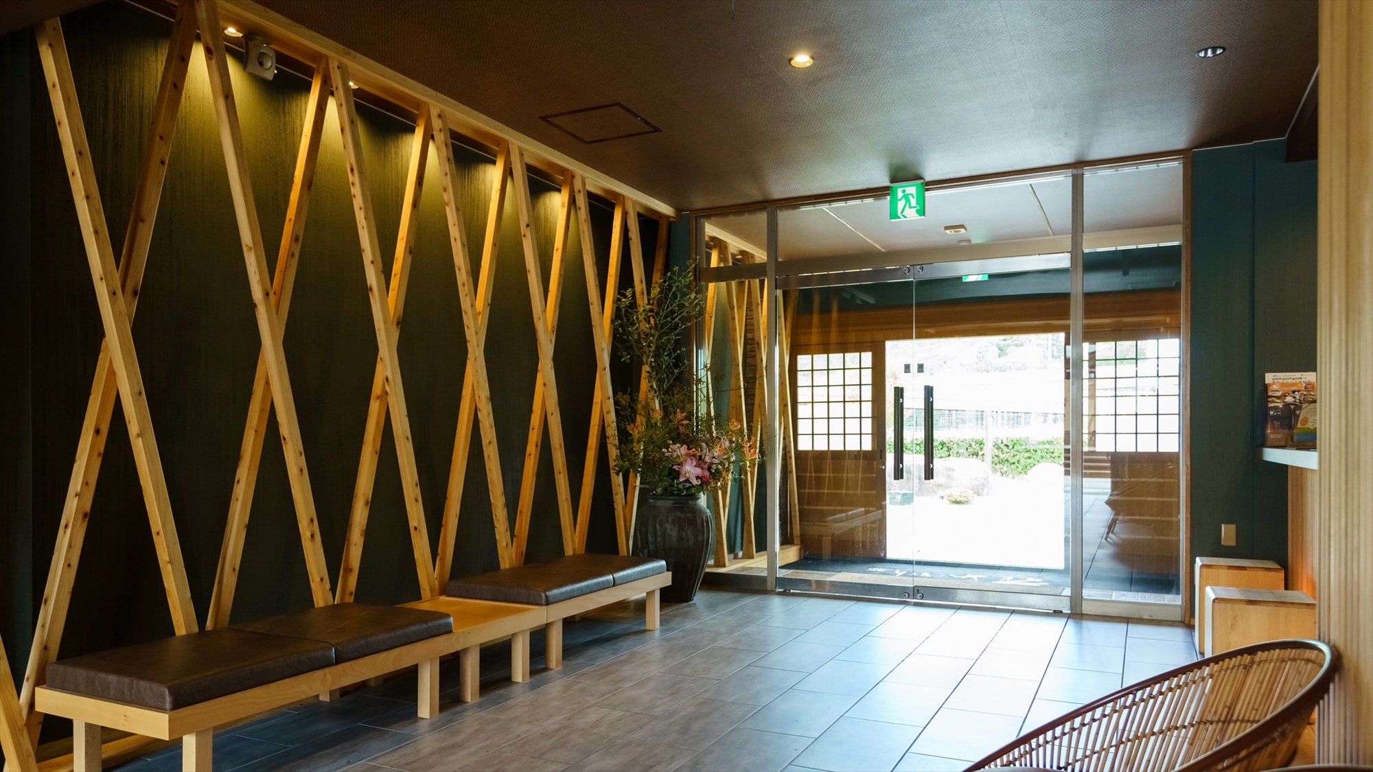 [Kobushi Inn/Lobby] Welcome to Kyoto Rurikei Onsen for REST RESORT