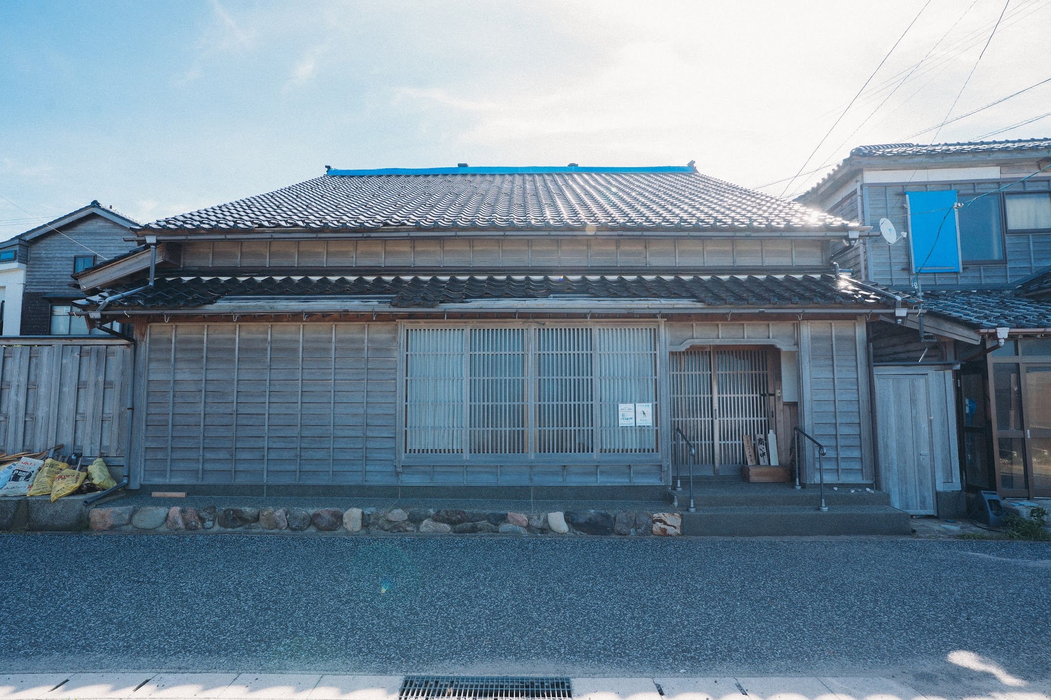 ภายนอกบ้านพัก (ด้านหน้า)