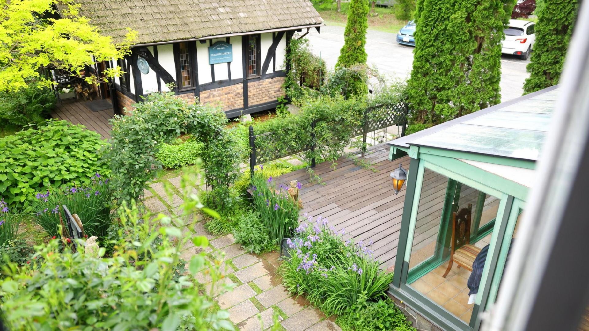 Old Suite [32m²/1-3 people/garden balcony]