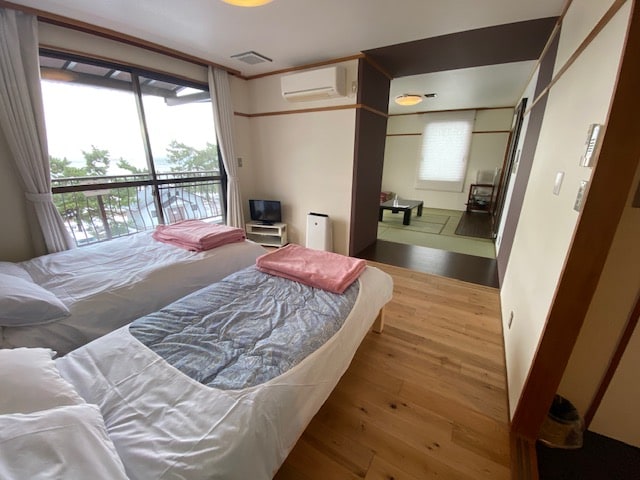 Room 302