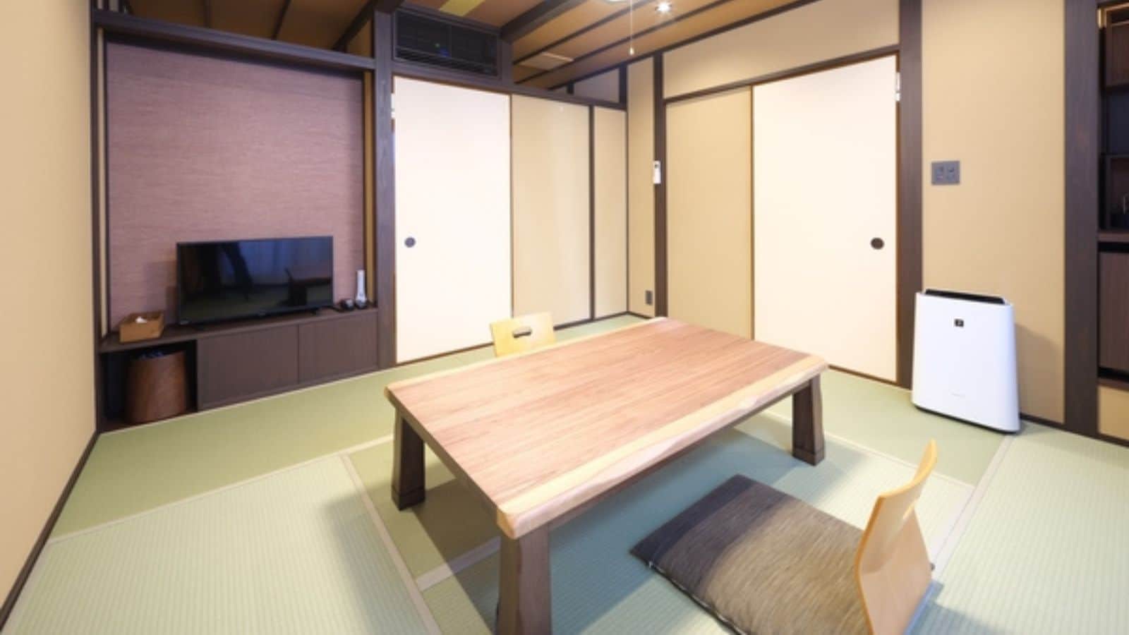 [P type] Semi-open-air bath special room Living room 2