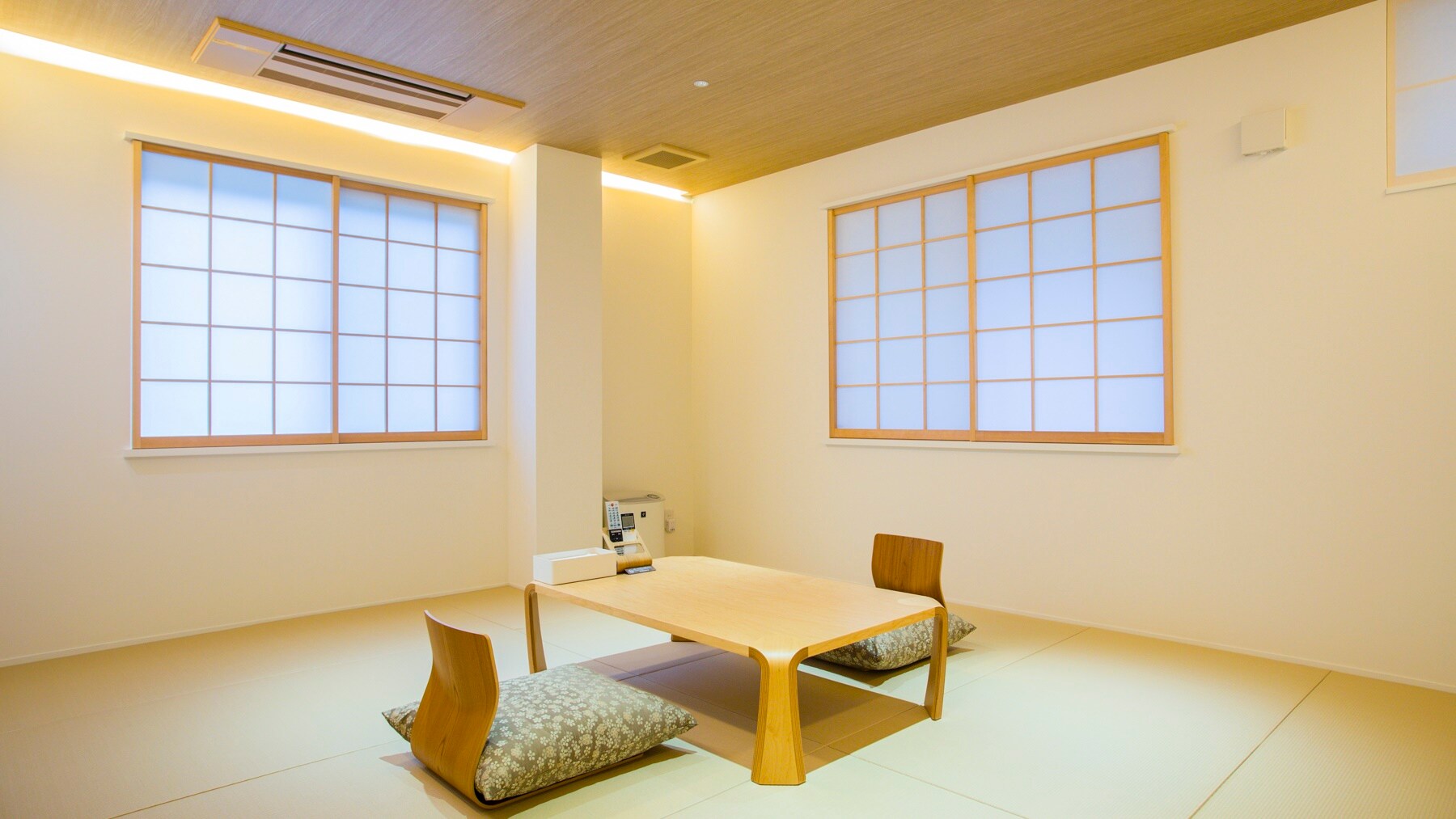 [Month] Japanese-style room