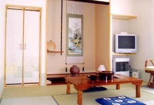 日式房间（有洗脸盆、厕所）