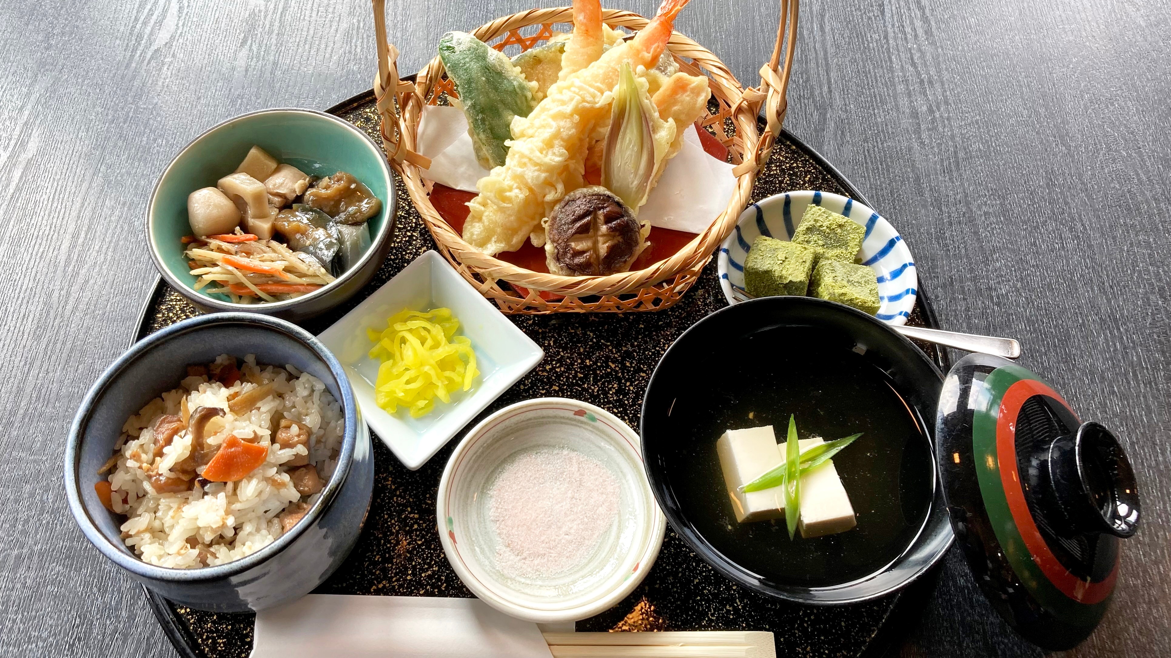 [Dinner example] The dinner menu may change depending on the availability of ingredients.