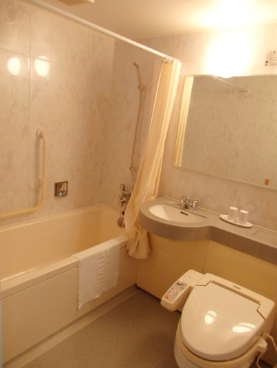 Western-style unit bath