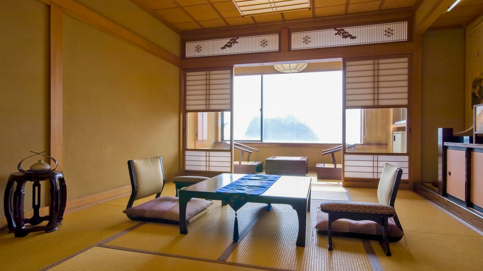 ■ Standard room | Relax with the beautiful scenery and Japanese atmosphere that spreads out from the window