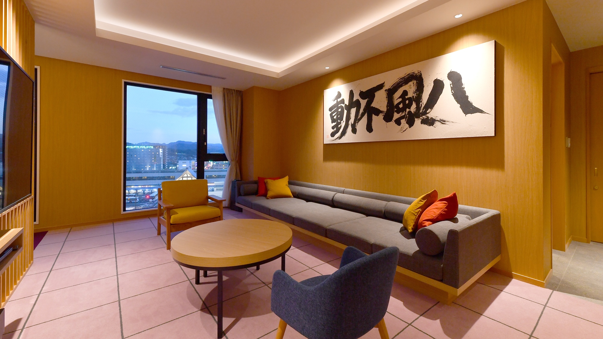 <Separate bathroom and toilet> [Non-smoking] Suite room (1-6 persons)