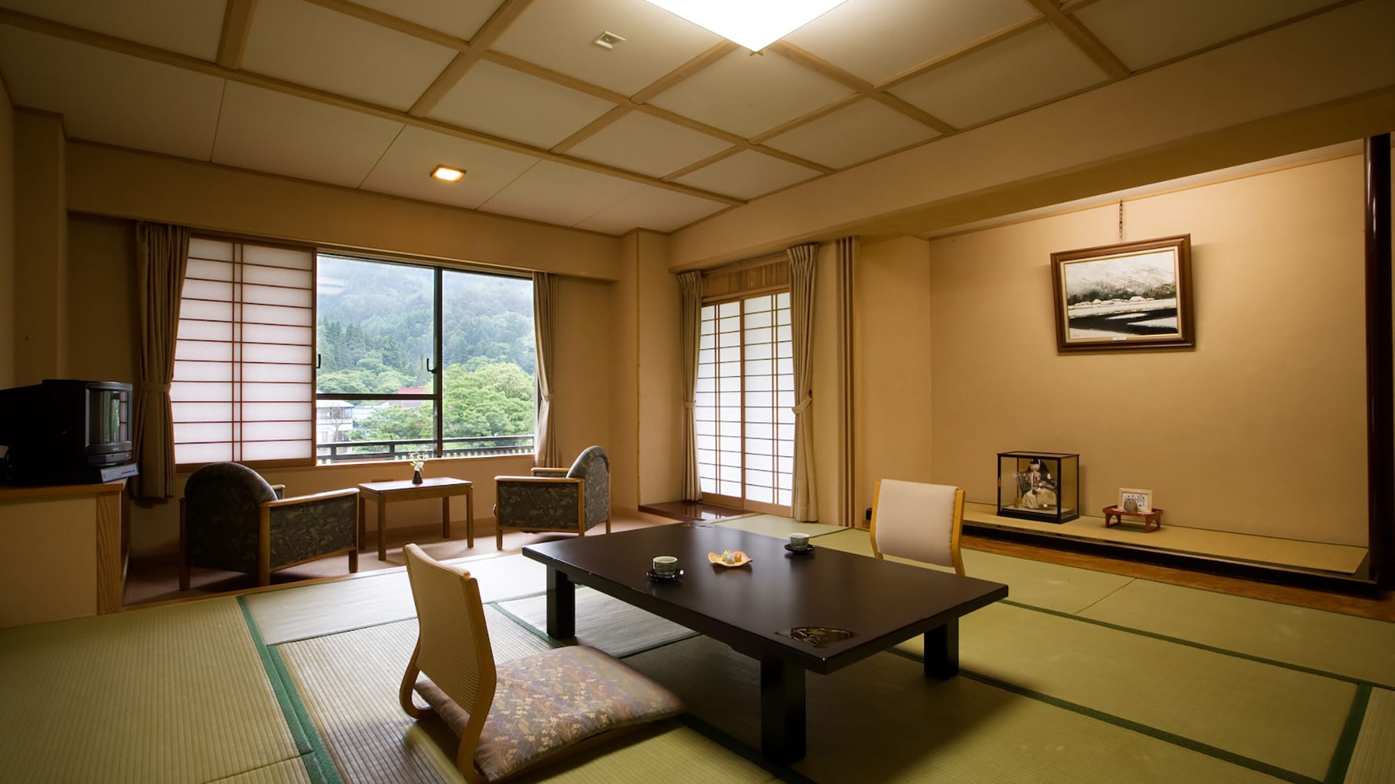 ◇ [Japanese-style room standard] Enjoy the scenery in each season (non-smoking) 36.4 square meters