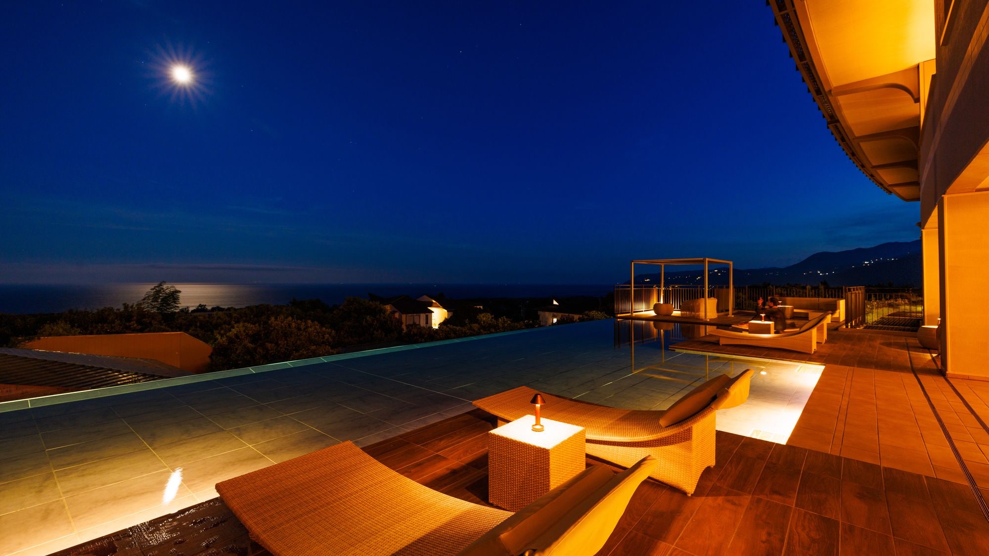 [Water Basin Terrace/Night]