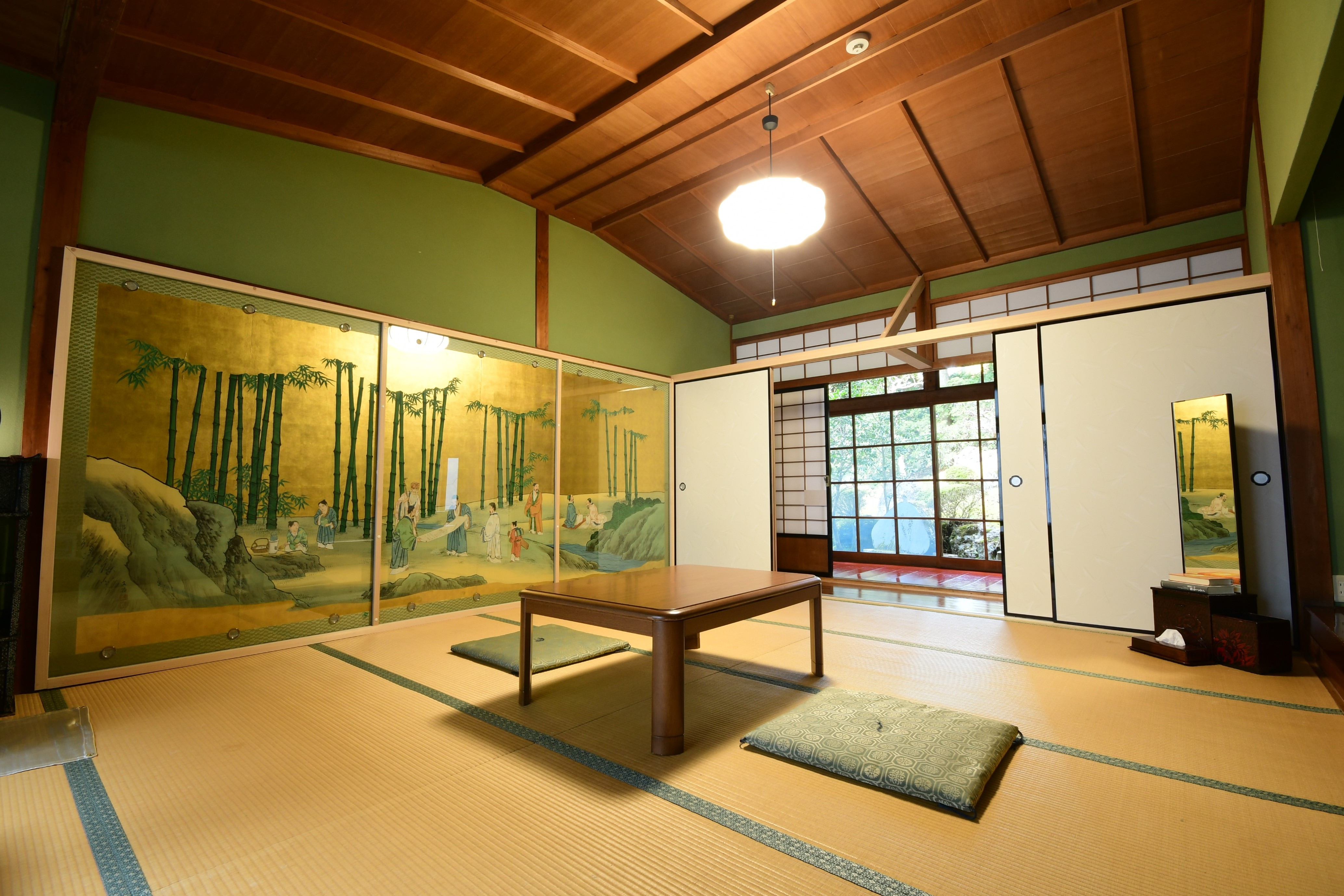 Example of a Japanese-style room (11 to 12 tatami mats)
