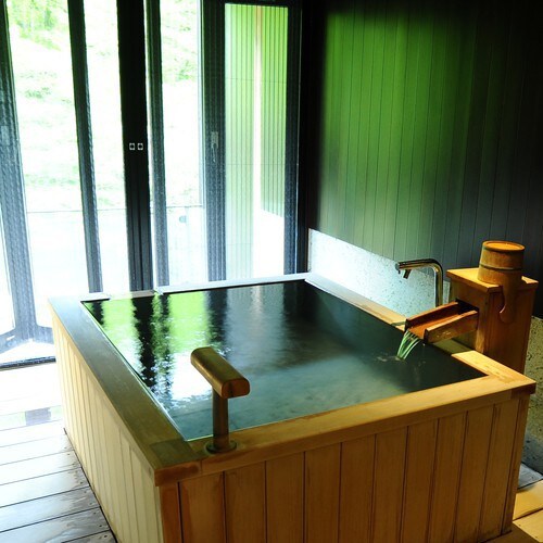 ■ Guest room with a semi-open-air bath that flows directly from the source ■