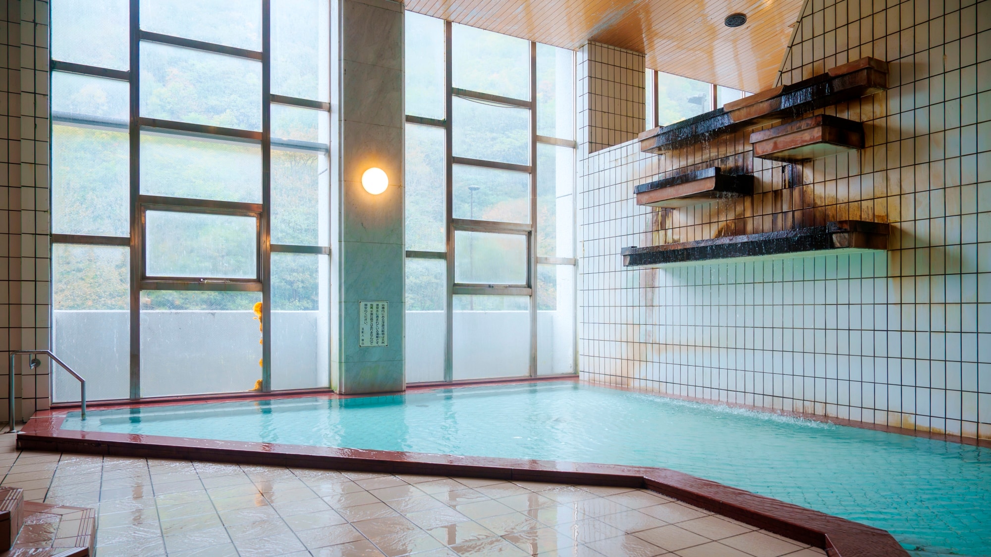 1F Marmo Large Bath