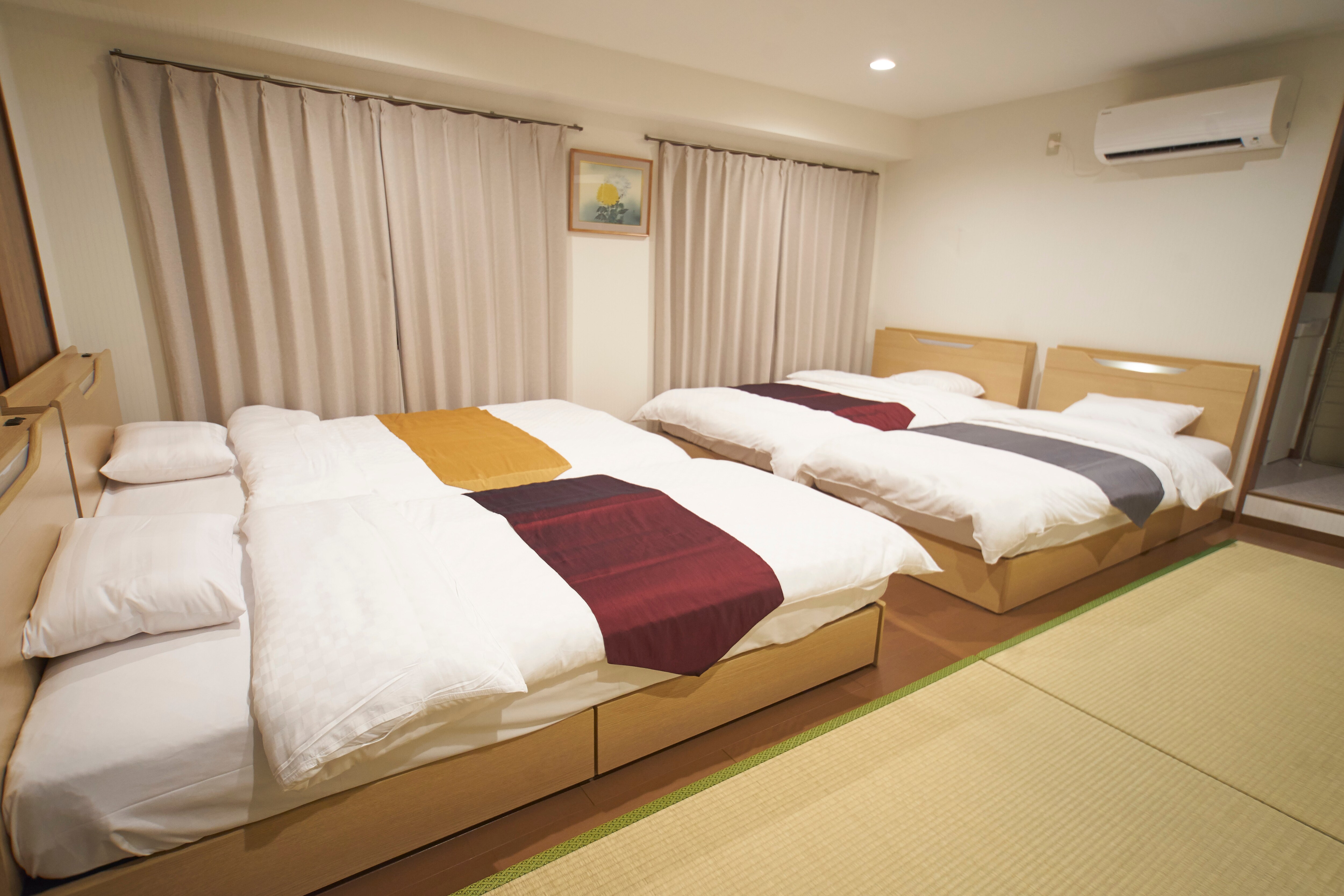 Kamar bergaya Jepang-Barat
