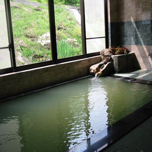 Second floor observation bath (square)