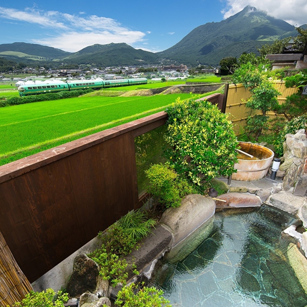 Private open-air bath