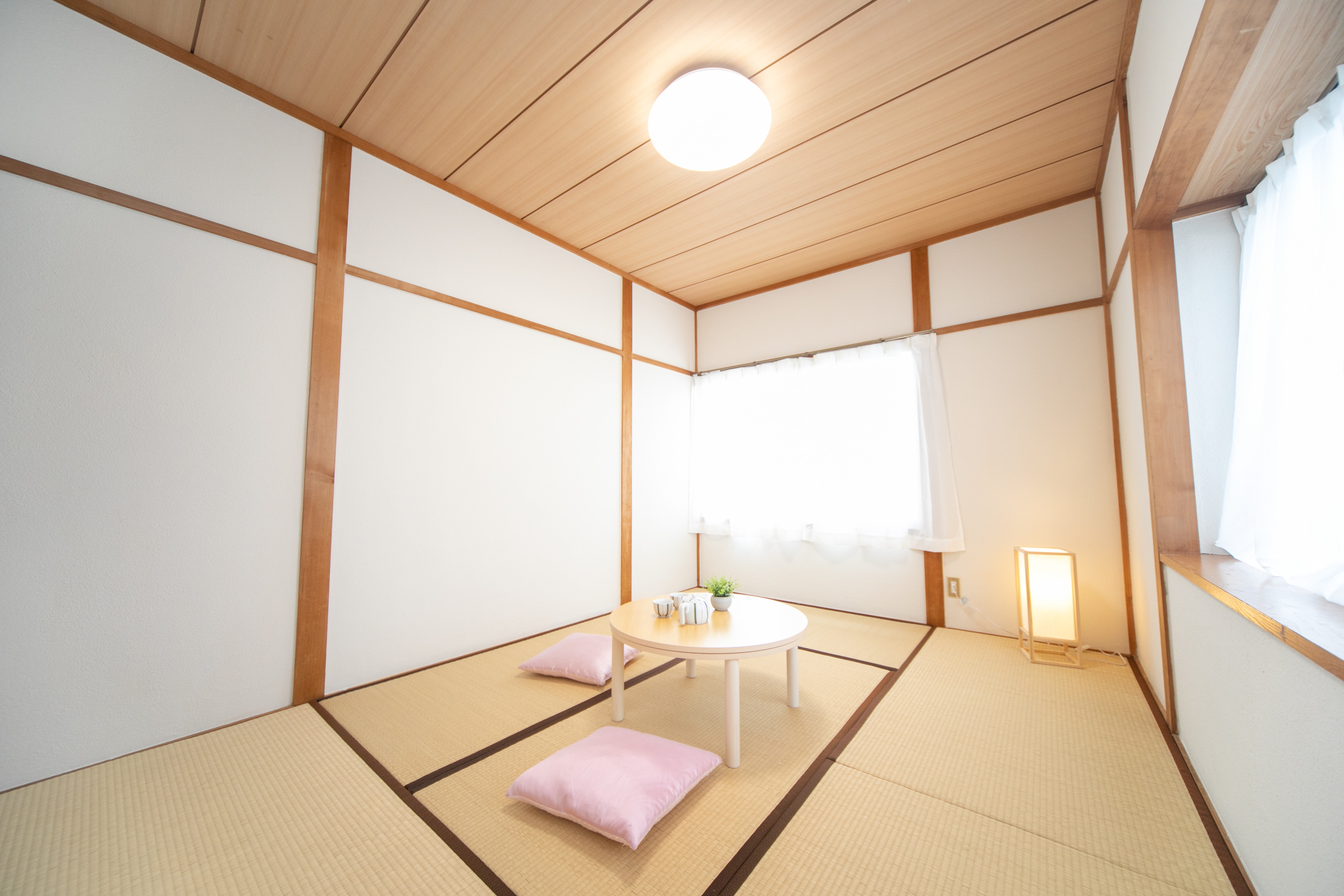 Japanese-style room