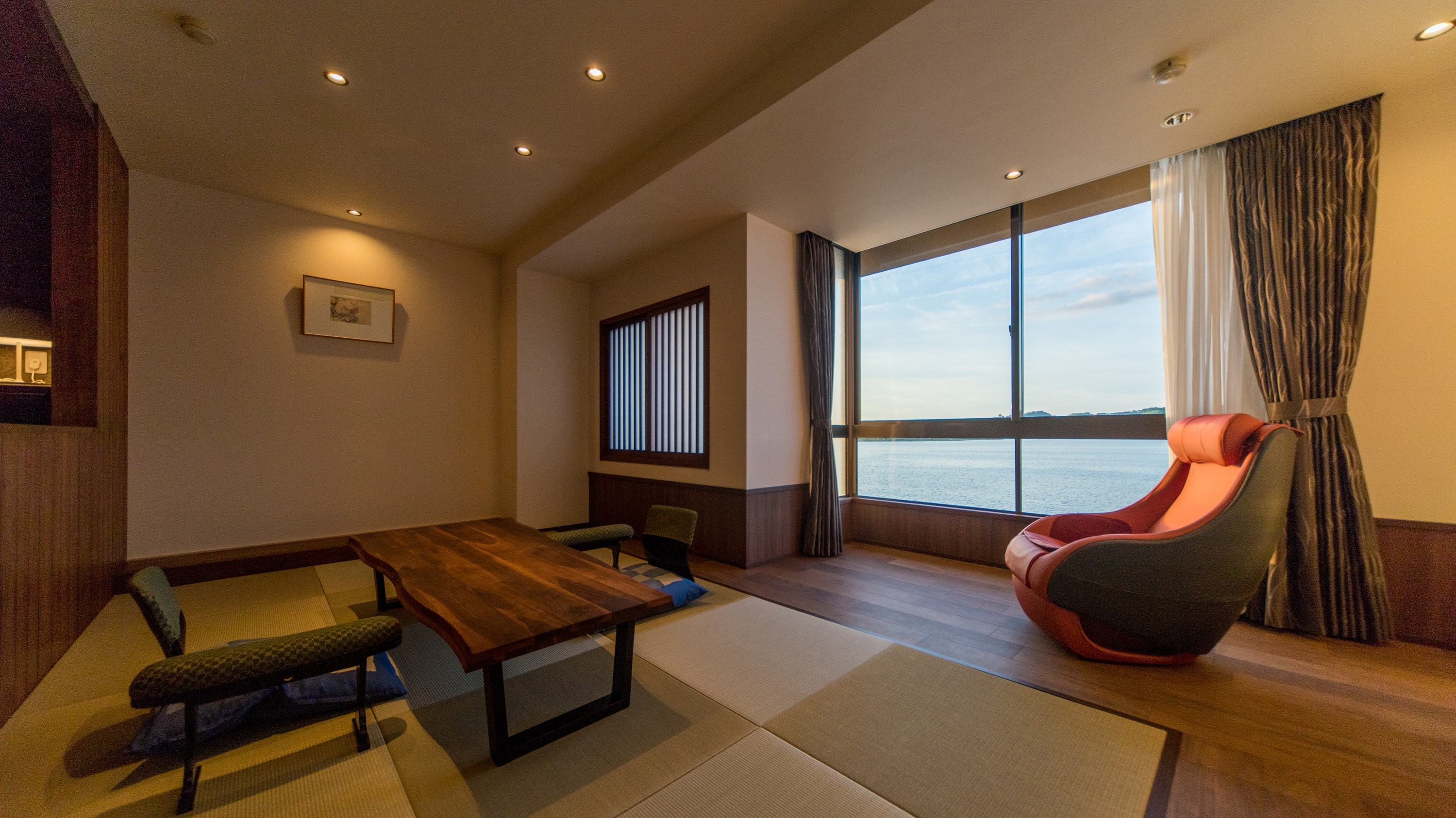 Guest room with free-flowing hot spring bath, 3rd floor "walnut"