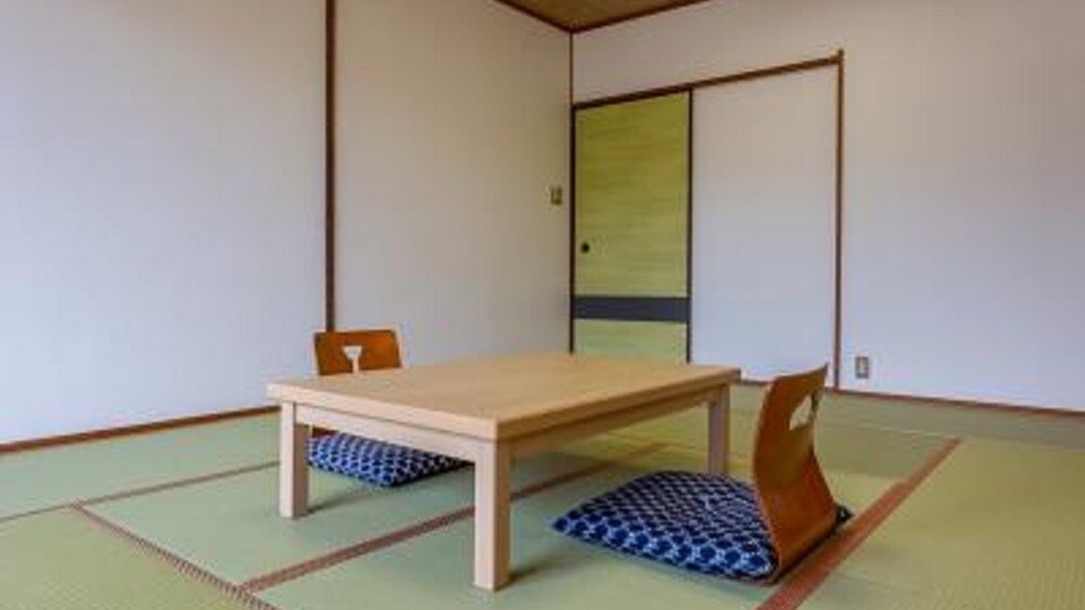 [Translation] Japanese-style room 10 tatami mats (non-smoking / no bath)