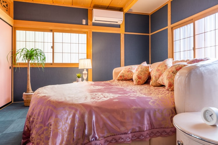 Bettei Sora (SORA) A bedroom full of love