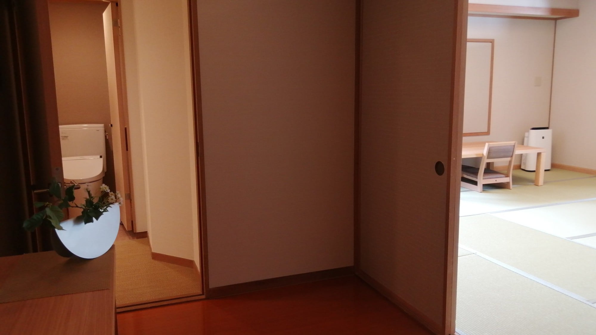 Annex [Asuka] Standard Japanese-style room, city side