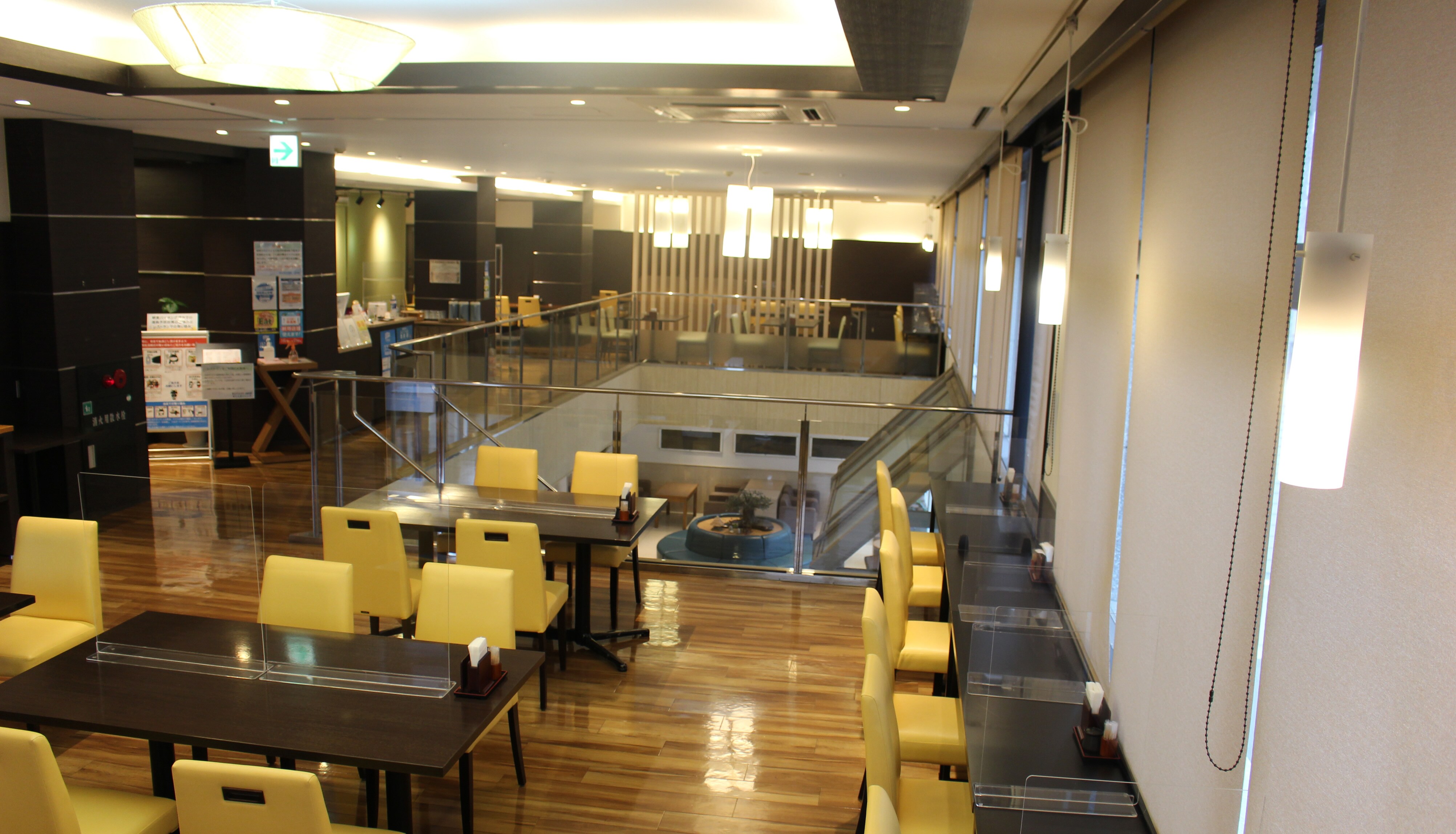 Restaurant seats