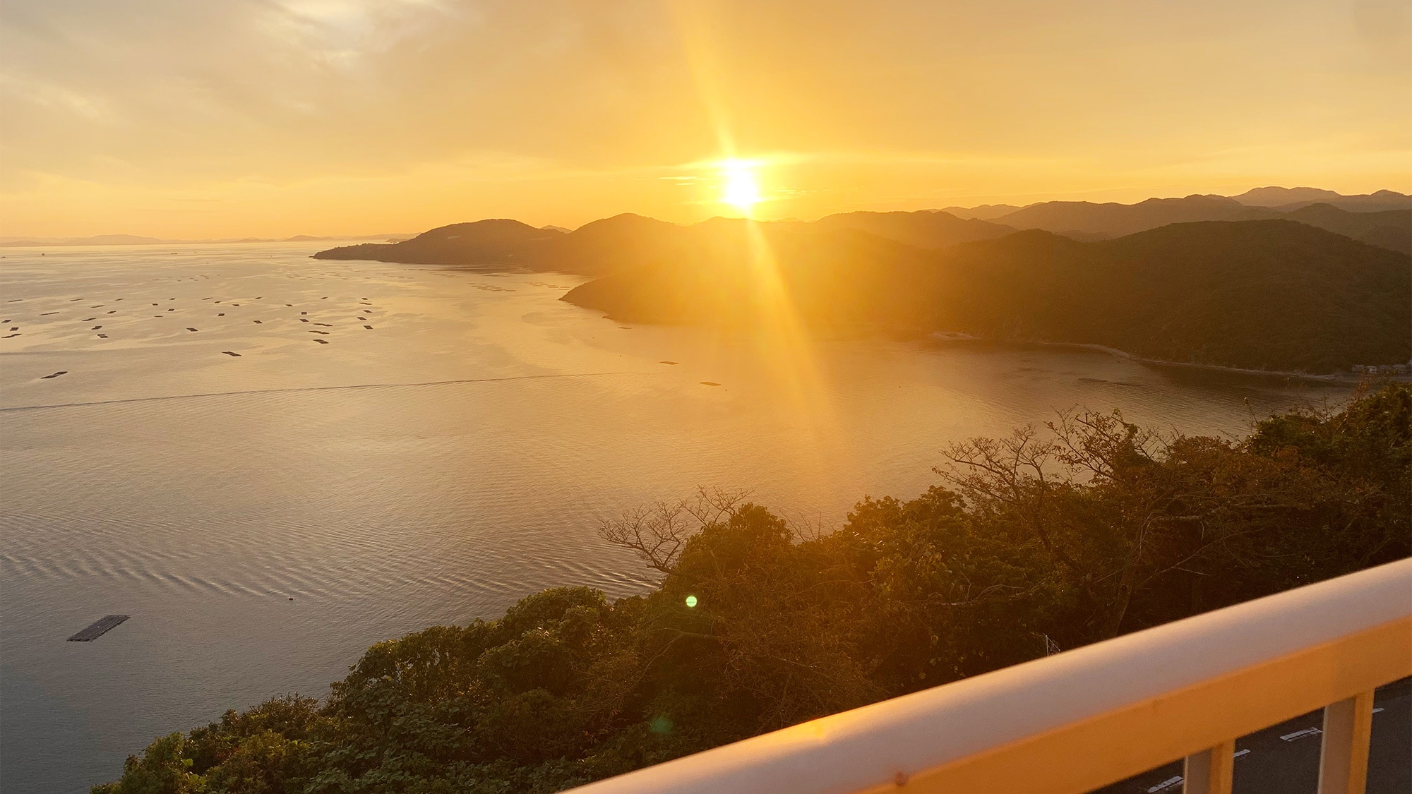 A spectacular view from the "Deluxe" room