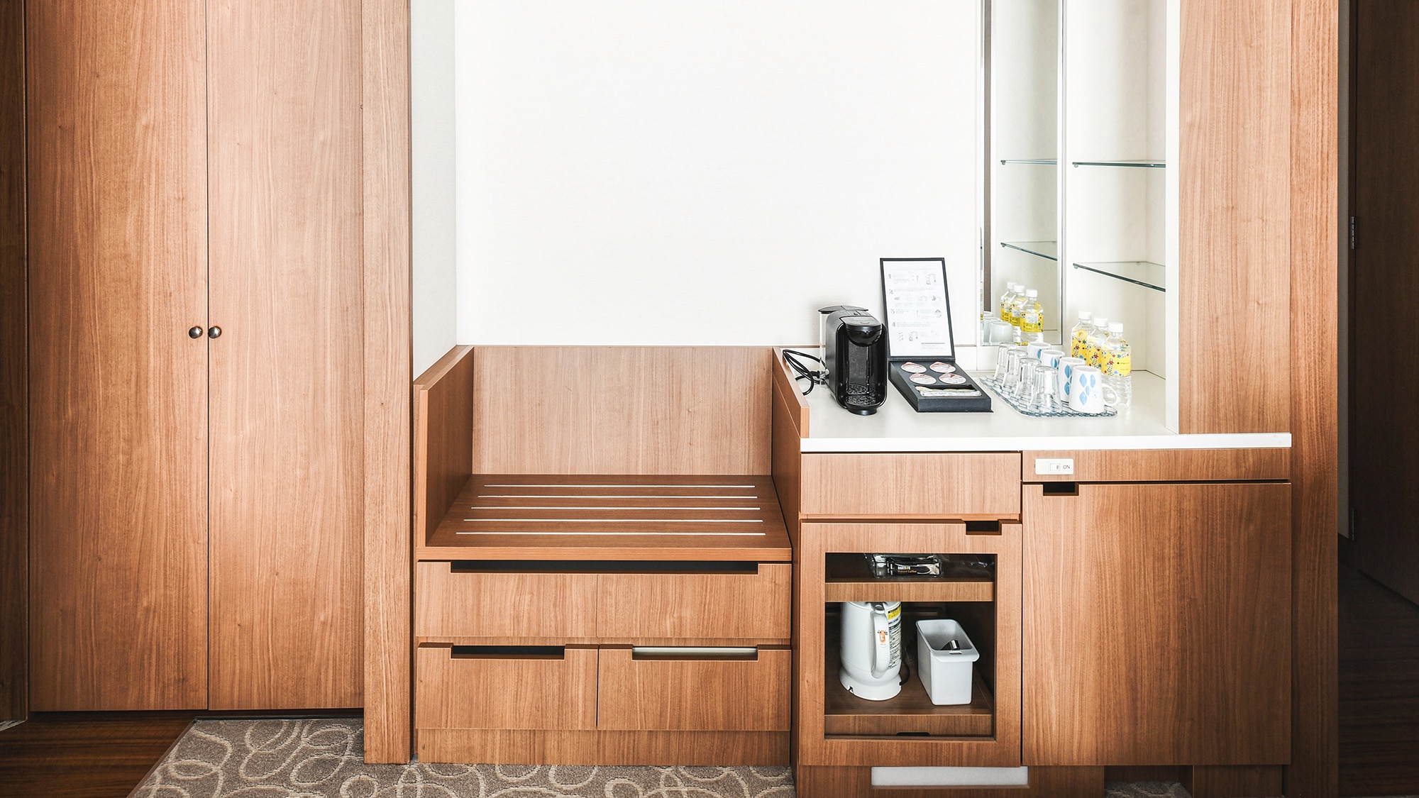 附楼日落小型套房