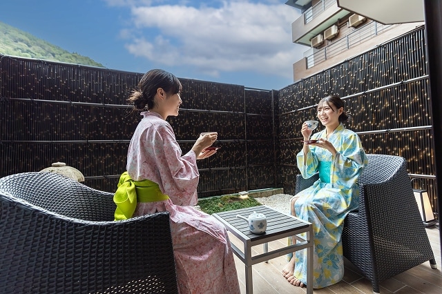 【本館 禁煙 日式客房 附小花園 10 疊榻榻米】<客房範例>